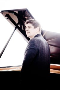 6a99f79d4f1b90583de3c352_Javier Perianes with NZSO Chamber Strings 2x3