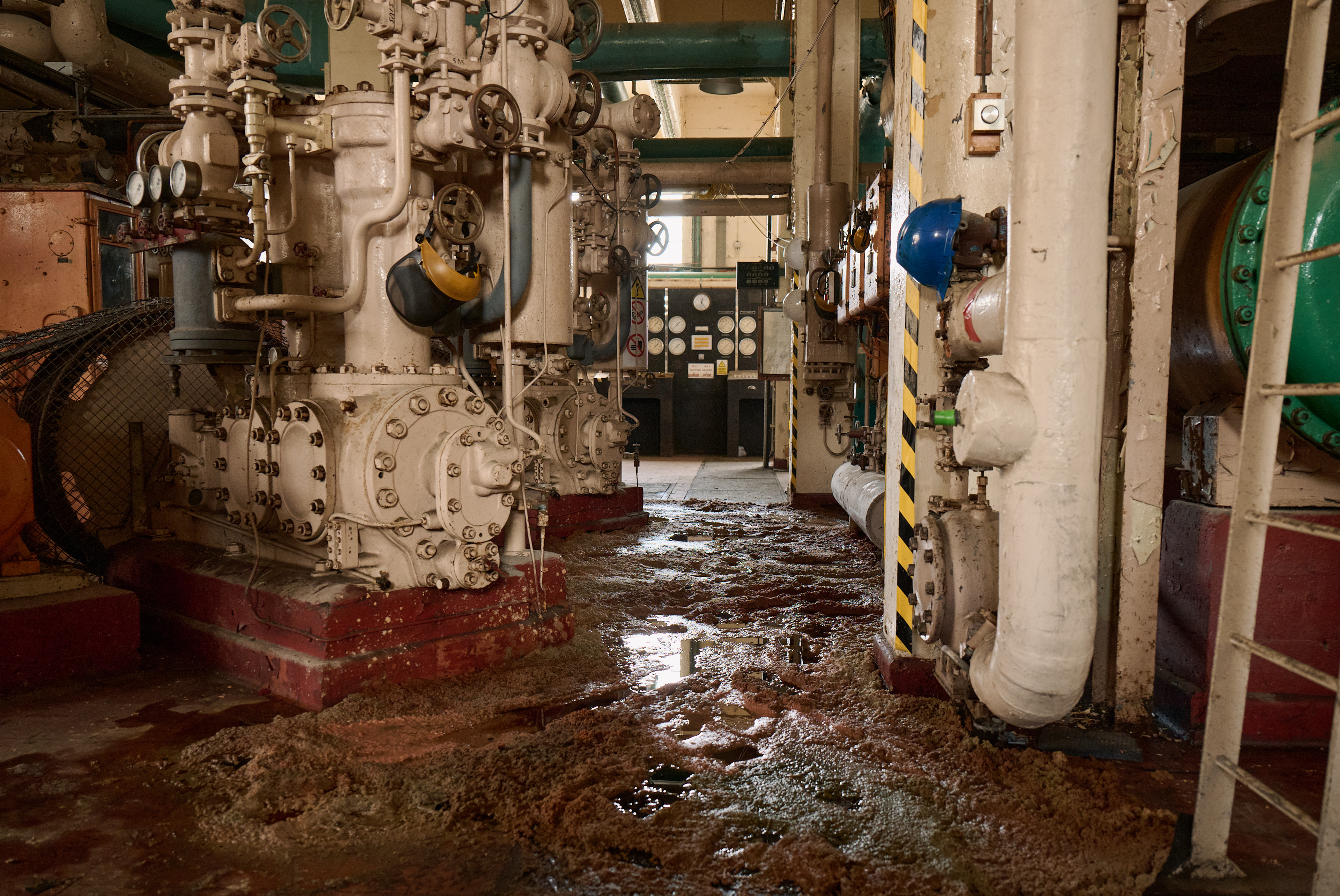 Dirty Business - Image 3